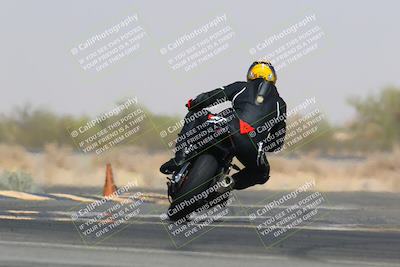 media/Mar-28-2022-Superbike Trackdays (Mon) [[b8603d0f67]]/Open Track Time/Turn 16/